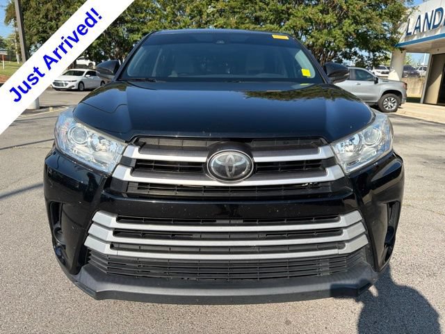 Used 2018 Toyota Highlander LE FWD image 8