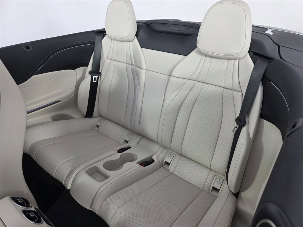 Used 2026 Mercedes-Benz CLE 300 4MATIC Cabriolet image 13