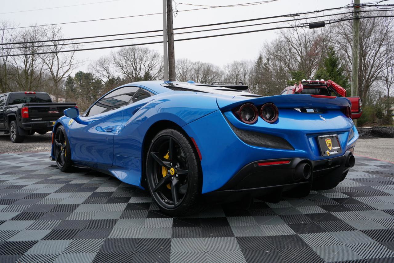 Used 2021 Ferrari F8 Tributo image 10