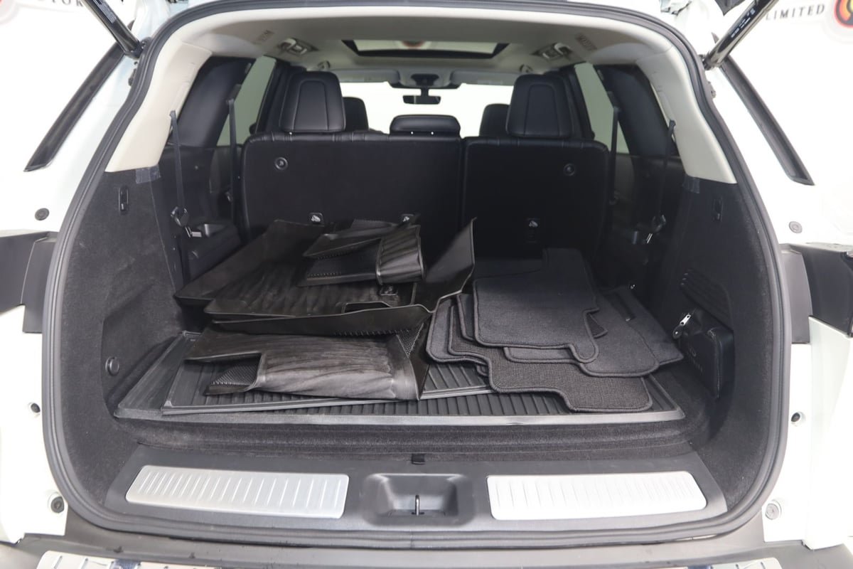 Used 2023 INFINITI QX60 Luxe w/ Cargo Package AWD/4WD image 45