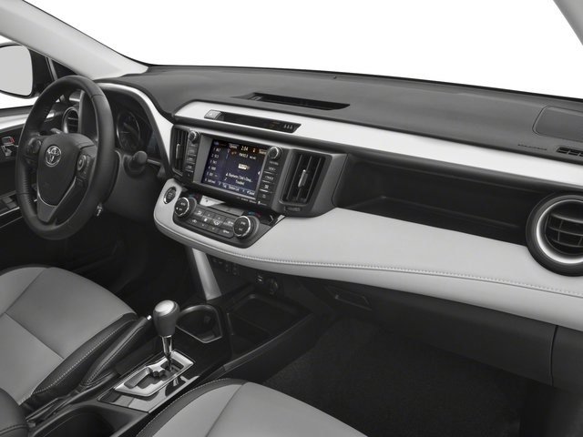 Used 2018 Toyota RAV4 SE FWD image 17