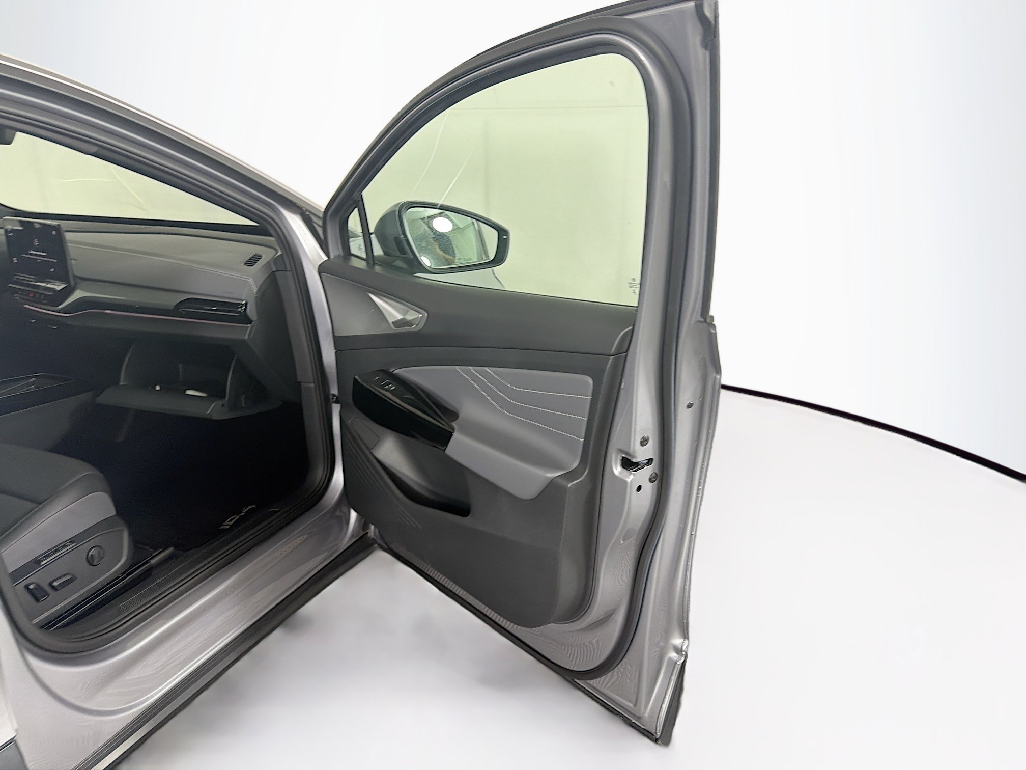 Used 2023 Volkswagen ID.4 Pro S RWD image 32