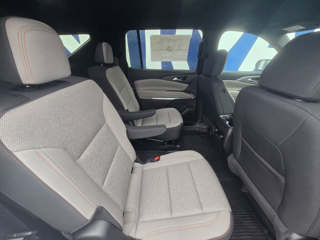 New 2026 Chevrolet Traverse LT w/ LPO, Floor Liner Package image 30