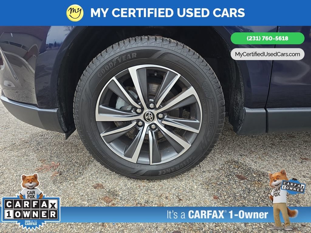 Used 2024 Toyota Venza LE image 29