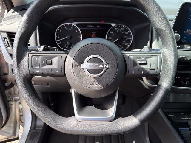 Used 2024 Nissan Rogue S AWD/4WD image 29