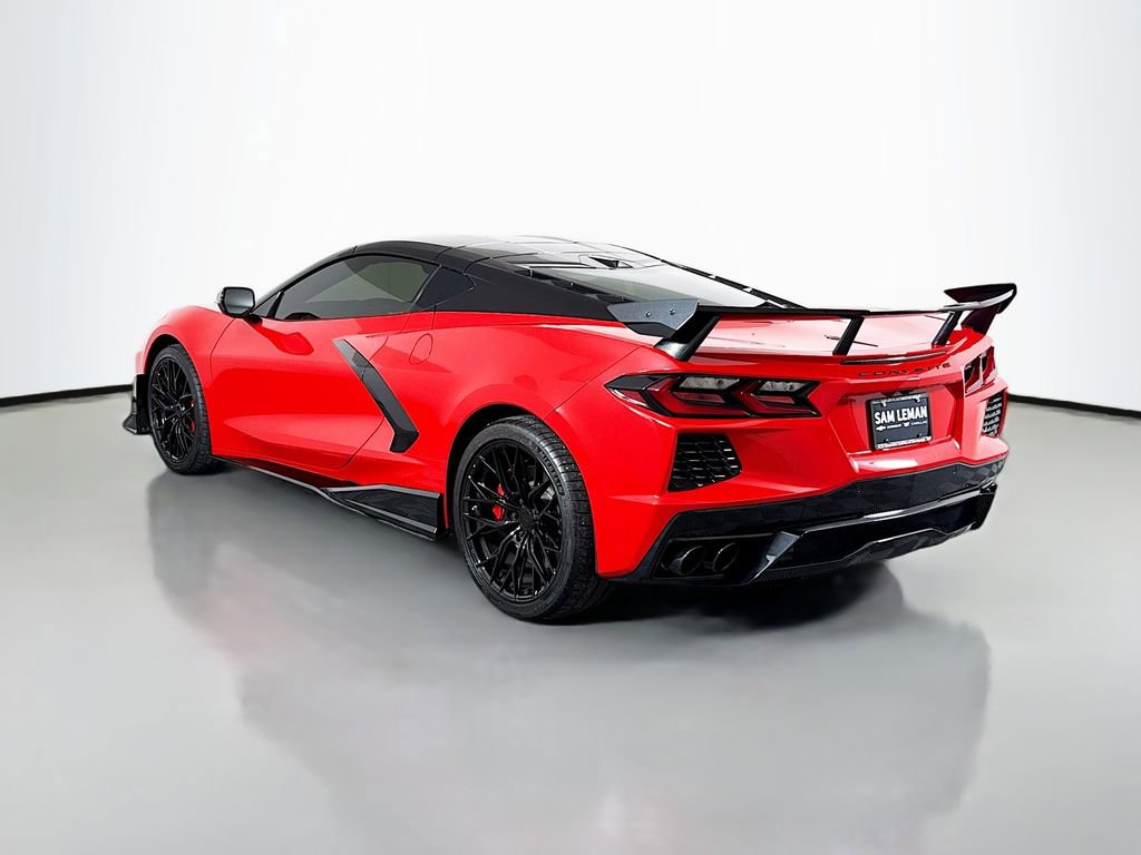 Used 2024 Chevrolet Corvette Stingray Premium Cpe w/ Z51 Performance Package image 5