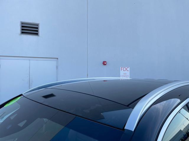 Used 2021 Mercedes-Benz GLC 300 4MATIC w/ AMG Line image 8