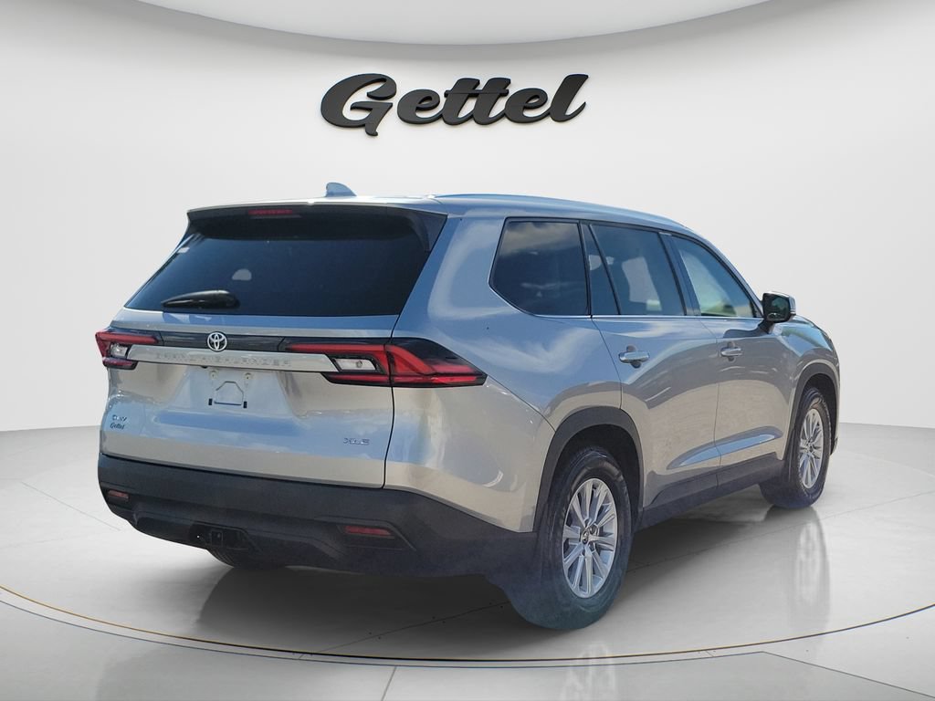 Used 2026 Toyota Grand Highlander XLE FWD image 5