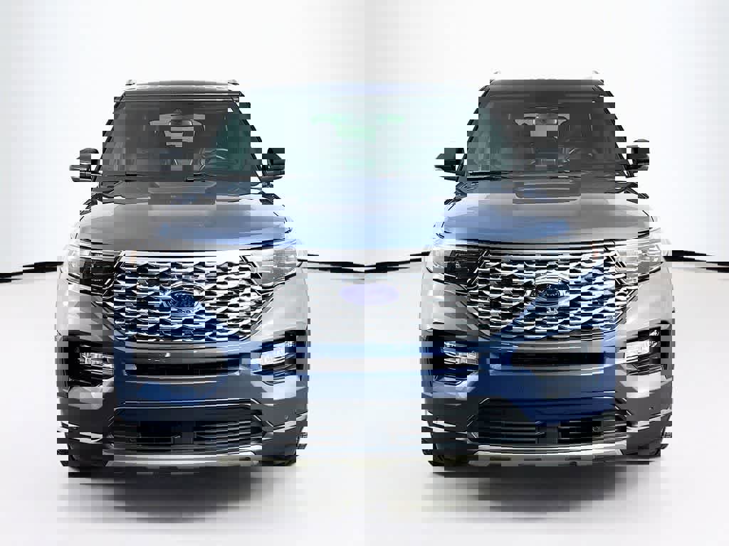 Certified 2021 Ford Explorer Platinum w/ Equipment Group 601A image 6