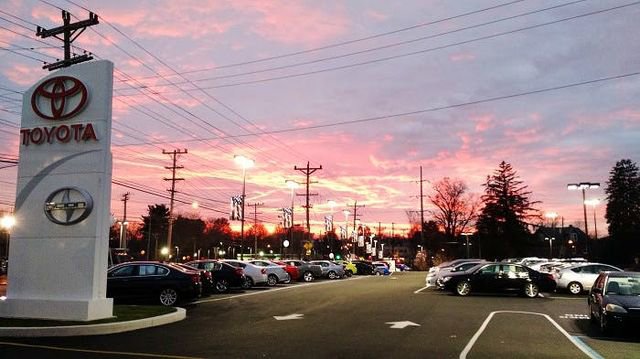 Used 2023 GMC Sierra 1500 SLE image 9