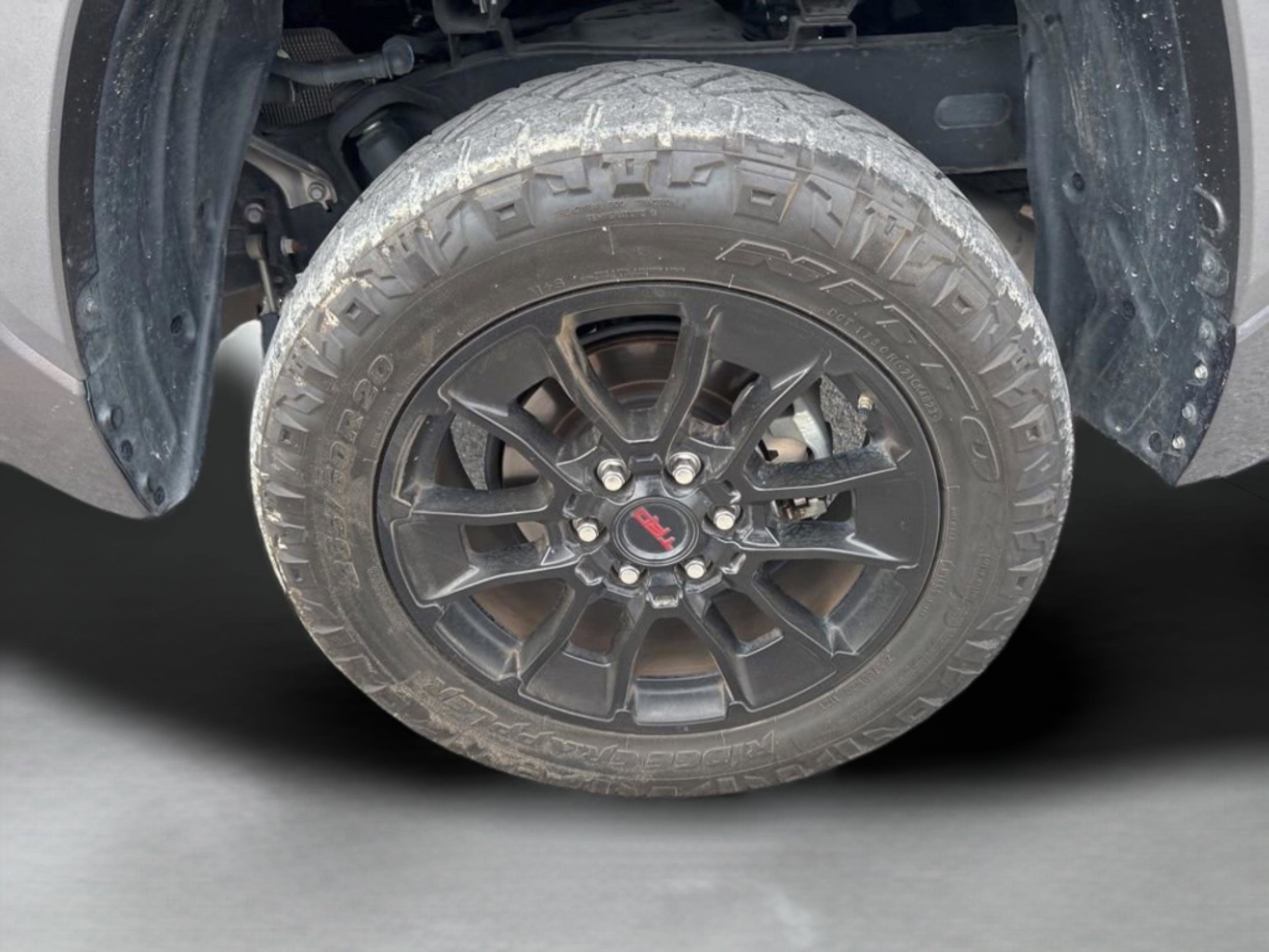 Used 2024 Toyota Tundra Limited w/ Power Package AWD/4WD image 38