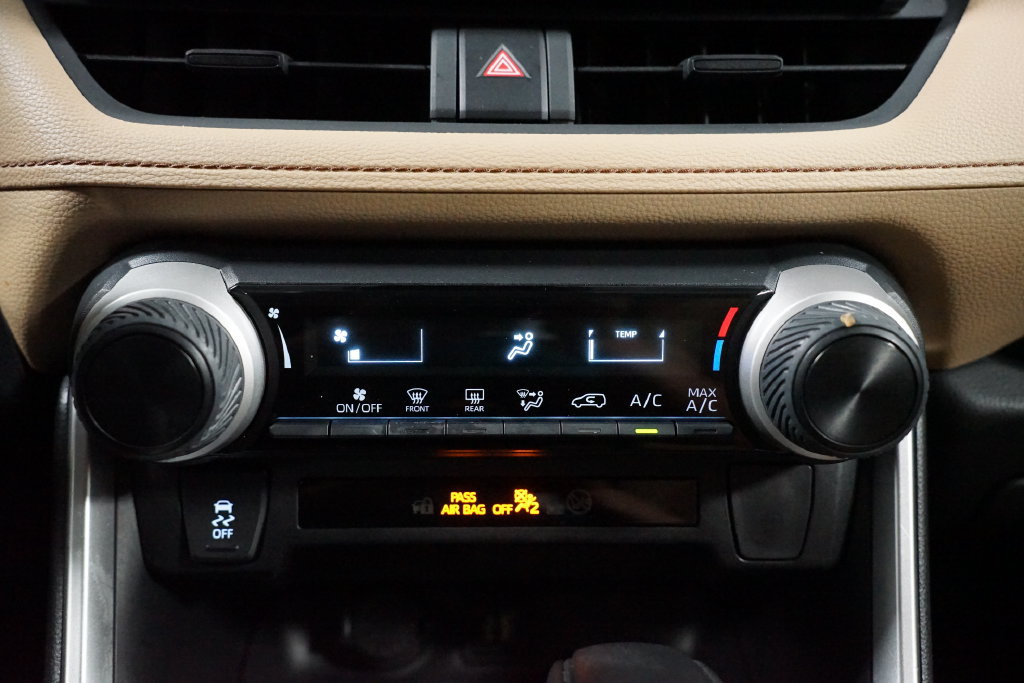 Certified 2023 Toyota RAV4 LE FWD image 20