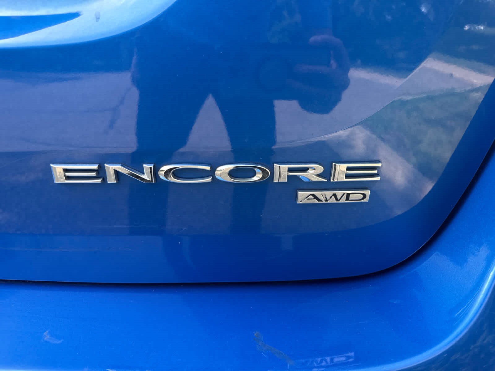 Used 2017 Buick Encore Essence w/ Experience Buick Package AWD/4WD image 8