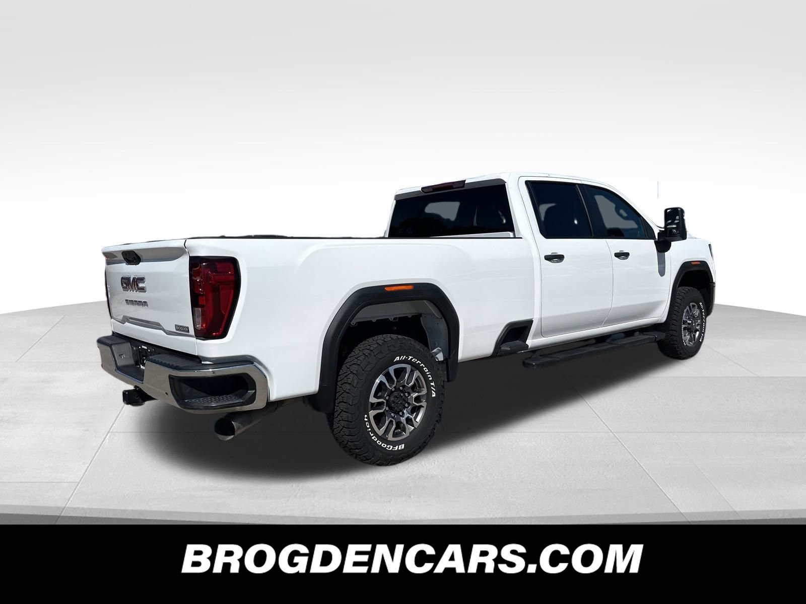 Used 2024 GMC Sierra 3500 Pro image 3