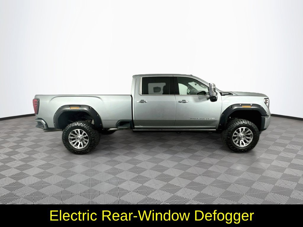 Used 2024 GMC Sierra 3500 Denali Ultimate AWD/4WD image 11