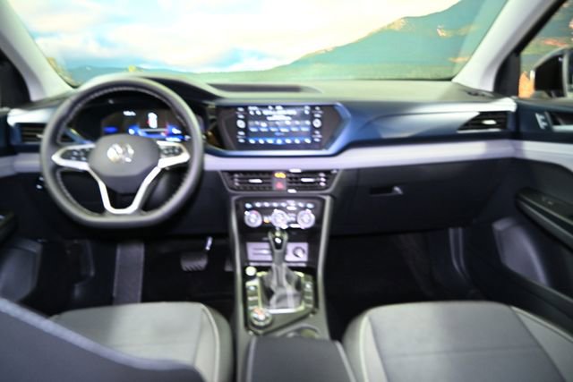 Used 2024 Volkswagen Taos SE image 51