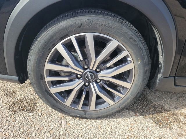 Used 2024 Nissan Kicks SR image 25