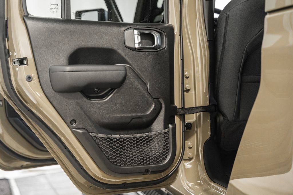 New 2026 Jeep Gladiator Sport image 37