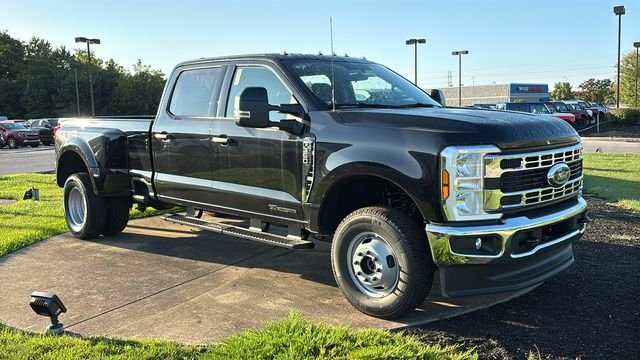 New 2026 Ford F350 XLT AWD/4WD image 23