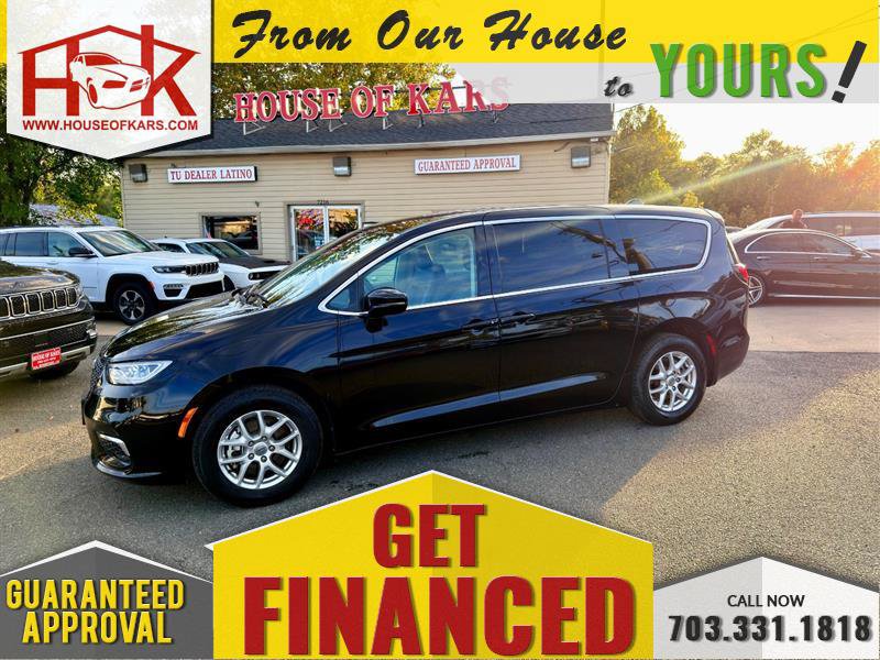 Used 2024 Chrysler Pacifica Touring-L