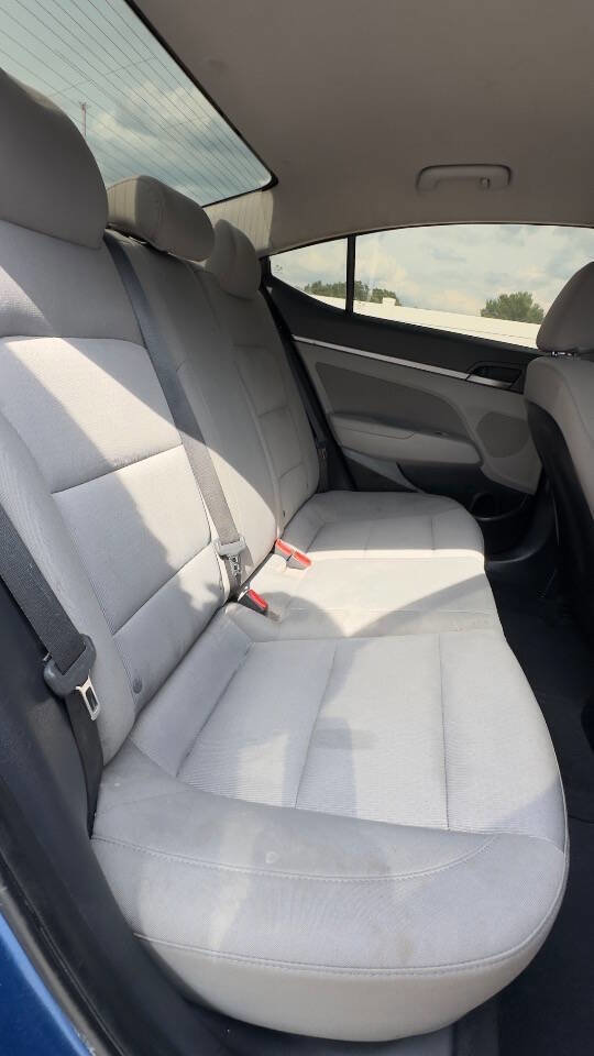 Used 2018 Hyundai Elantra SEL FWD image 14