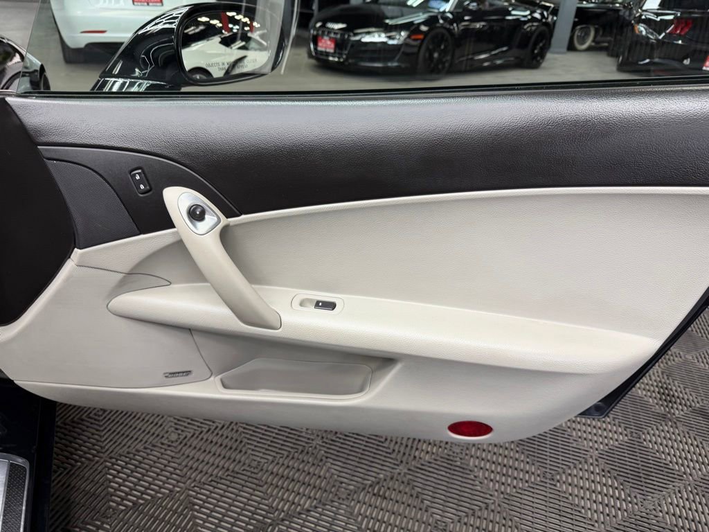 Used 2007 Chevrolet Corvette Convertible w/ Preferred Equipment Group RWD image 41