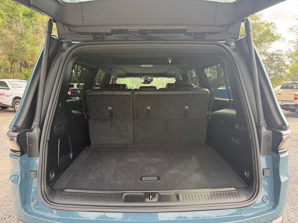 New 2026 Jeep Grand Wagoneer L Limited AWD/4WD image 31