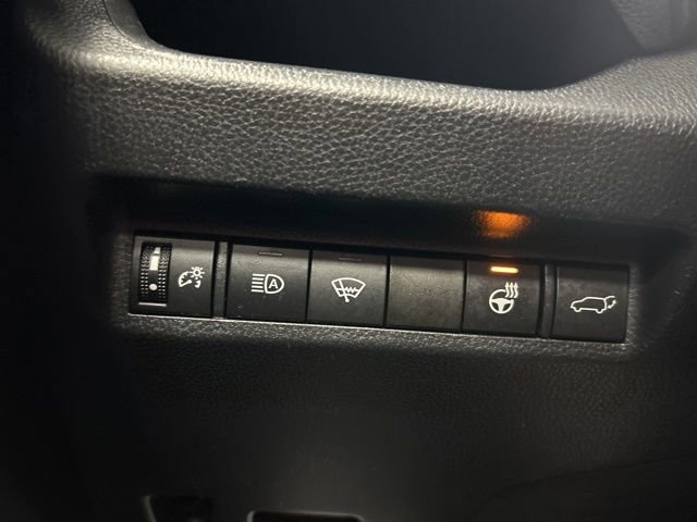 Used 2020 Toyota RAV4 XLE w/ Convenience Package image 32