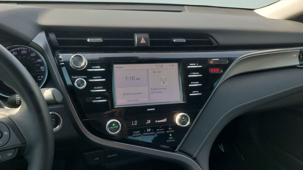 Certified 2020 Toyota Camry SE w/ Convenience Package image 14