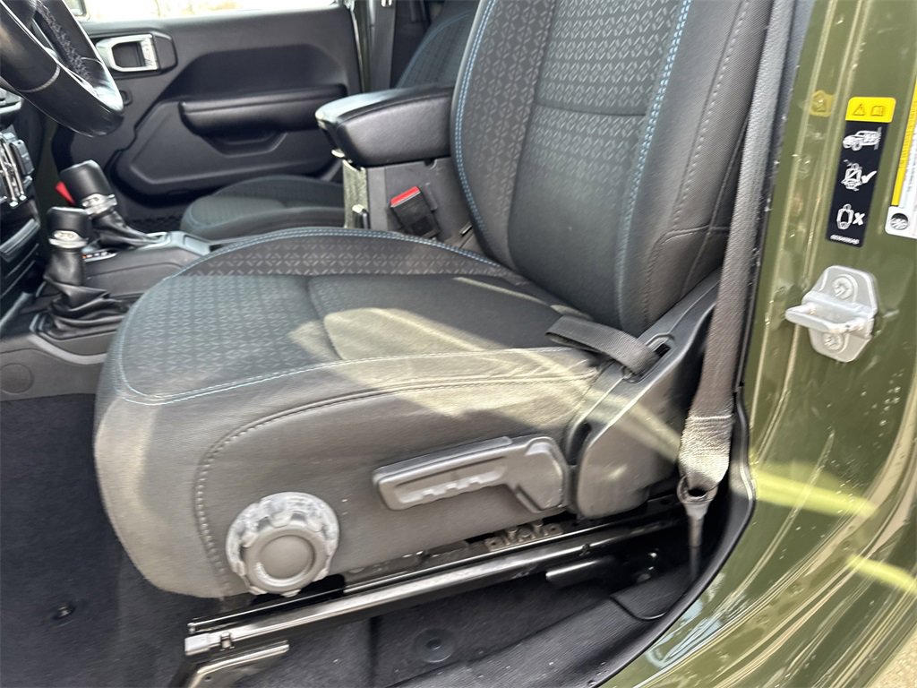 Used 2021 Jeep Wrangler Unlimited Islander image 13
