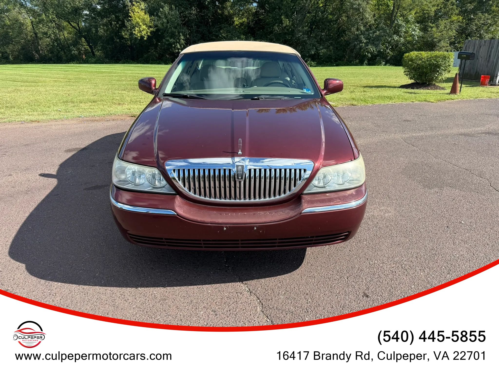 Used 2004 Lincoln Town Car Signature