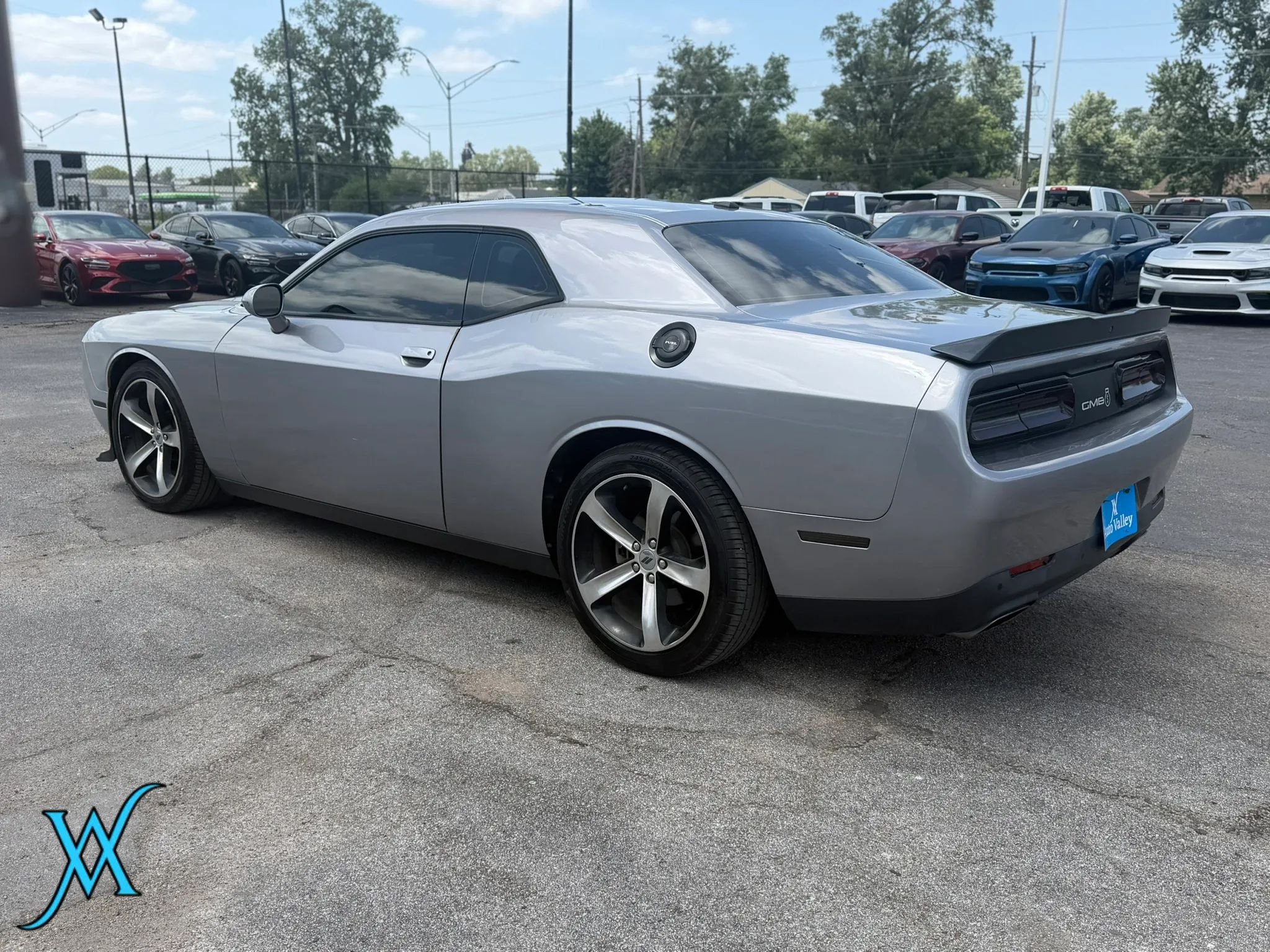 Used 2017 Dodge Challenger R/T RWD image 5