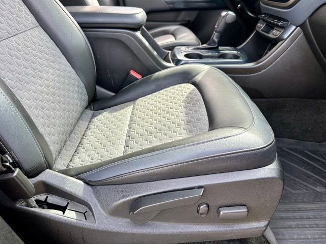 Used 2018 Chevrolet Colorado Z71 image 25
