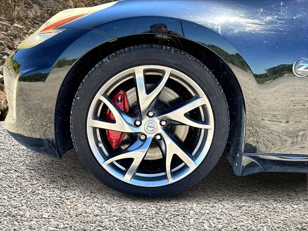 Used 2014 Nissan 370Z Touring w/ Sport Package image 9