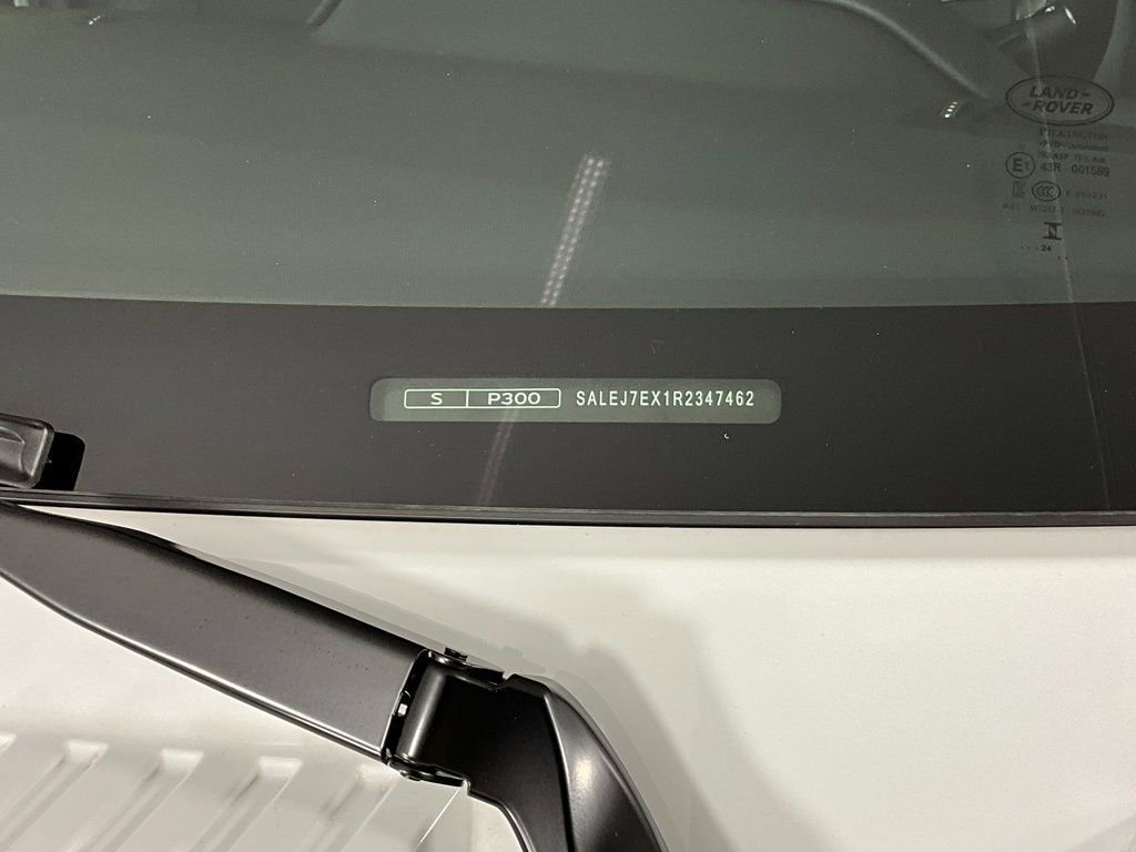 Used 2024 Land Rover Defender 110 S image 31