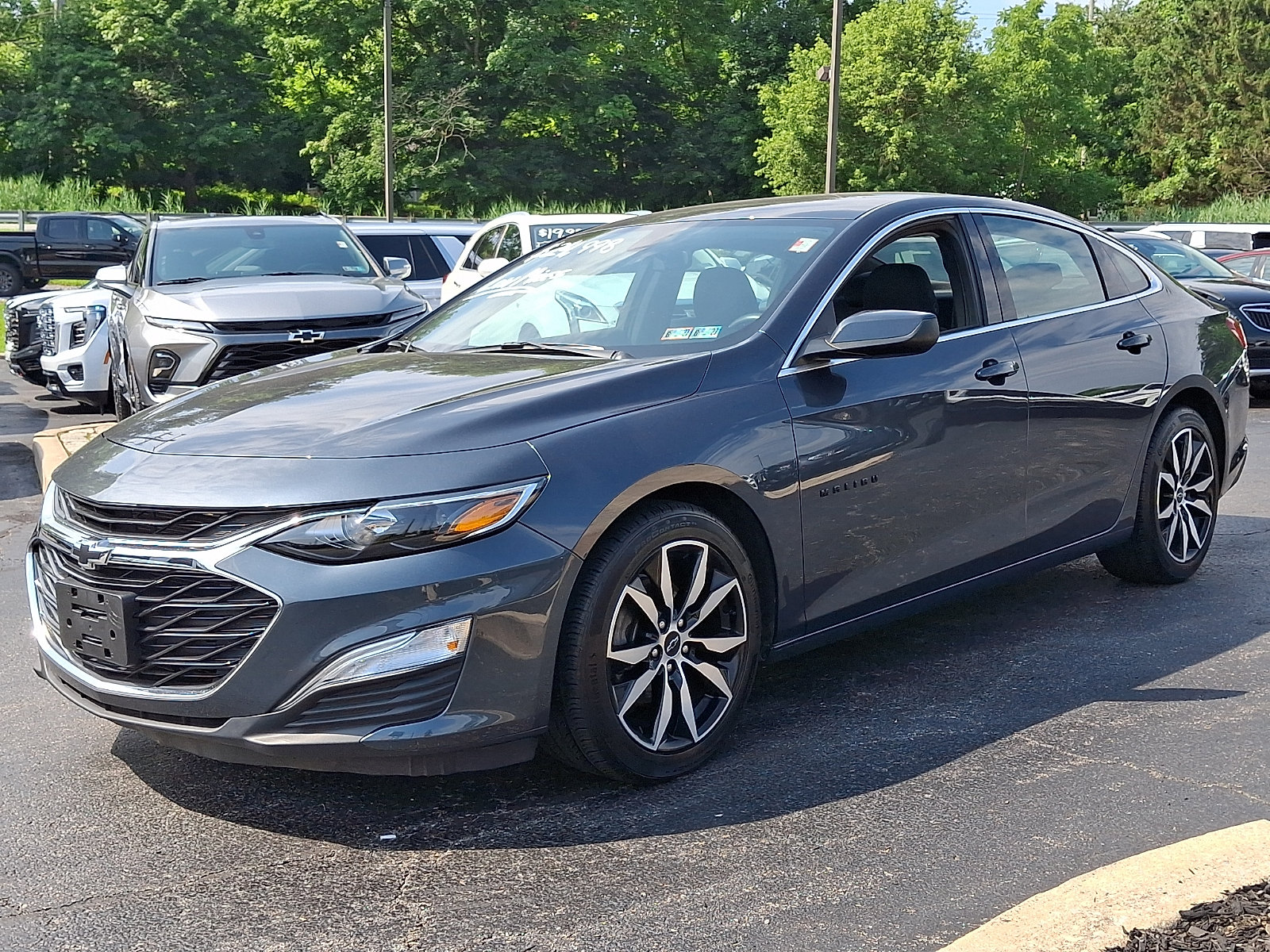 Used 2021 Chevrolet Malibu RS FWD image 3