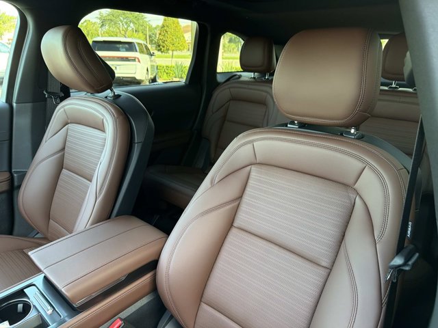 New 2026 Lincoln Nautilus Reserve w/ Jet Appearance Package AWD/4WD image 13