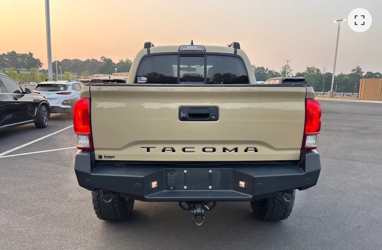 Used 2016 Toyota Tacoma TRD Off-Road w/ Premium & Technology Package AWD/4WD image 4