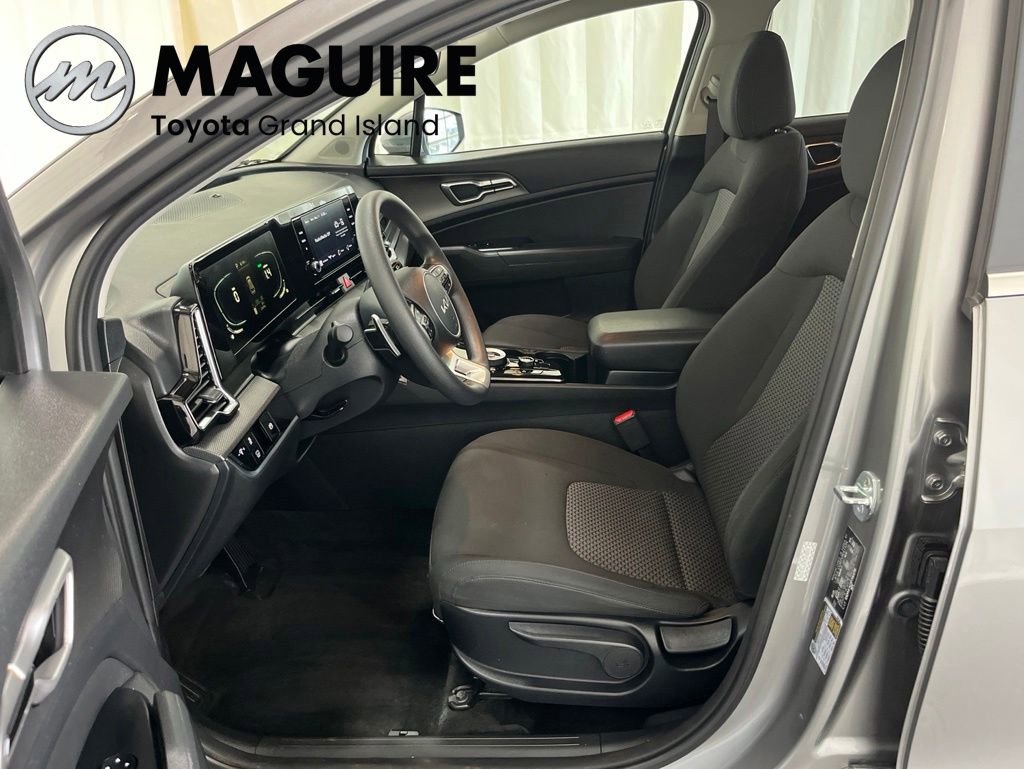 Used 2023 Kia Sportage LX AWD/4WD image 1