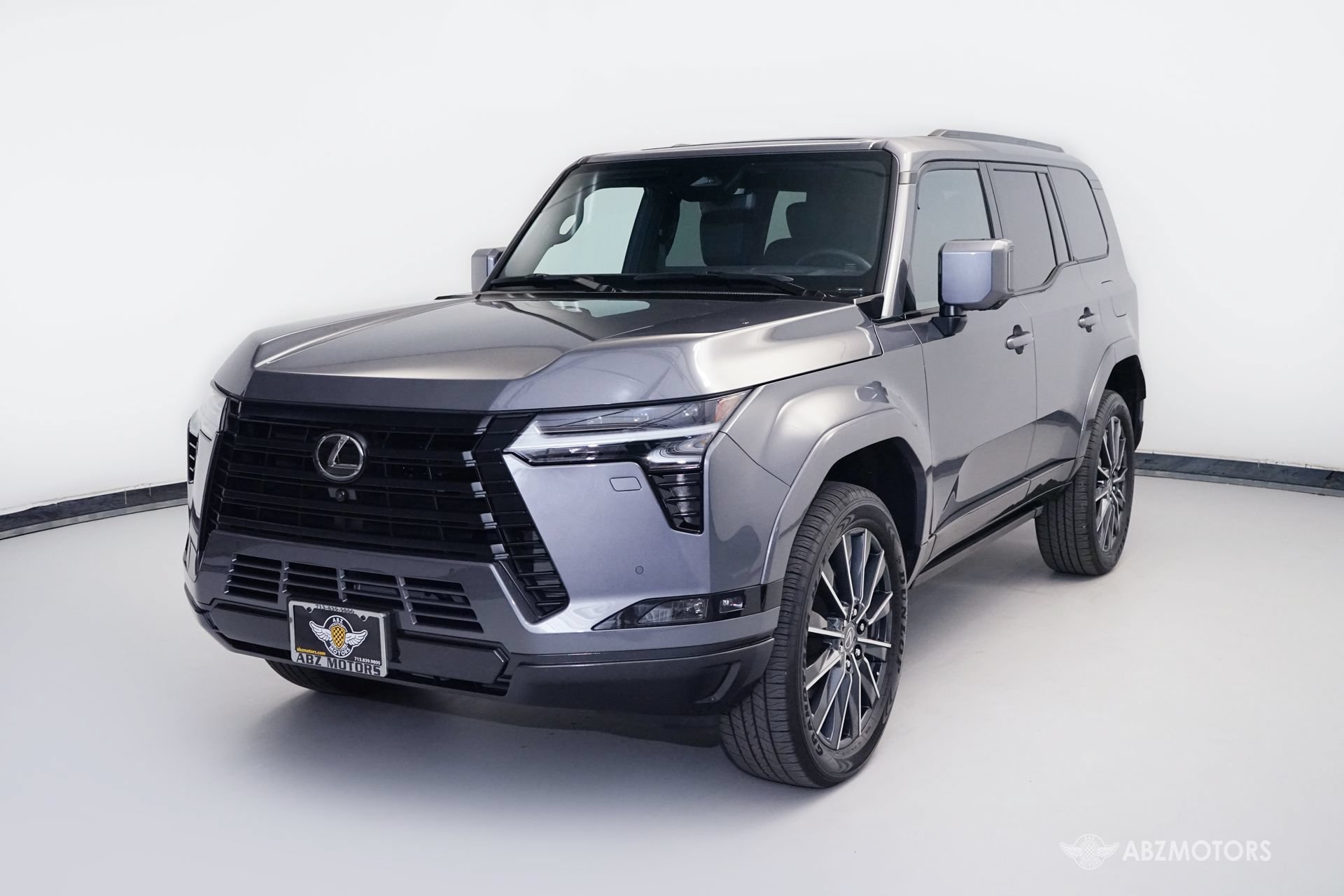 Used 2026 Lexus GX 550 AWD/4WD image 2