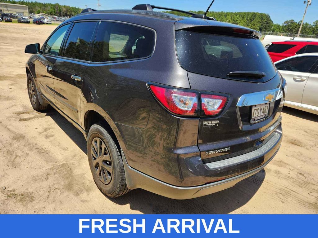 Used 2017 Chevrolet Traverse LS FWD image 3