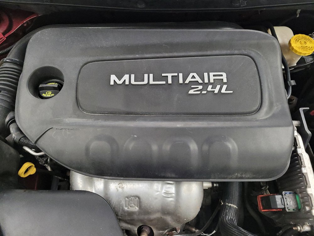 Used 2015 Jeep Cherokee Latitude w/ Cold Weather Group AWD/4WD image 30