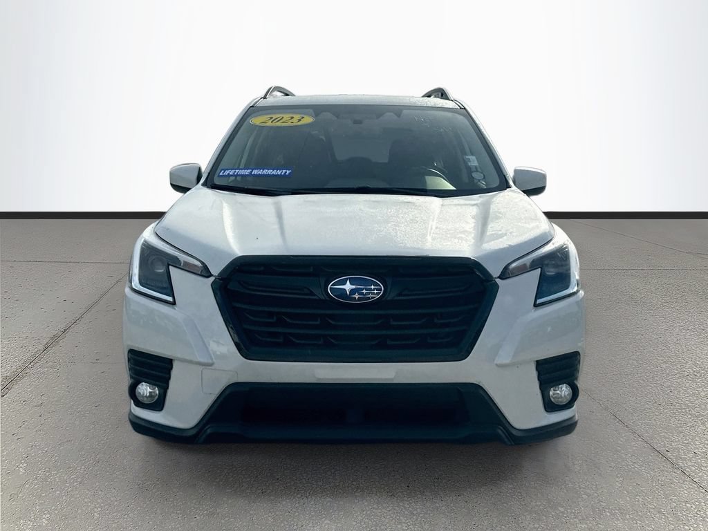 Used 2023 Subaru Forester Premium AWD/4WD image 2