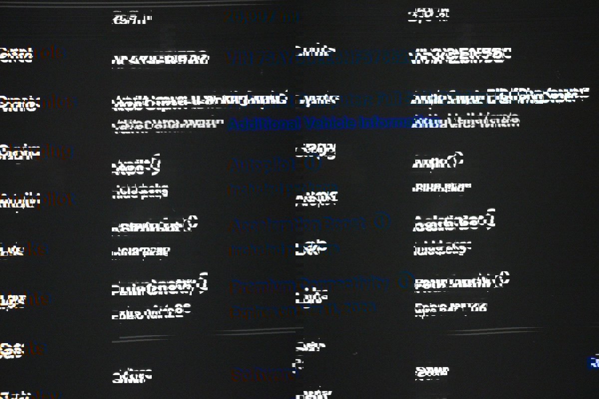 Used 2022 Tesla Model Y Long Range image 24