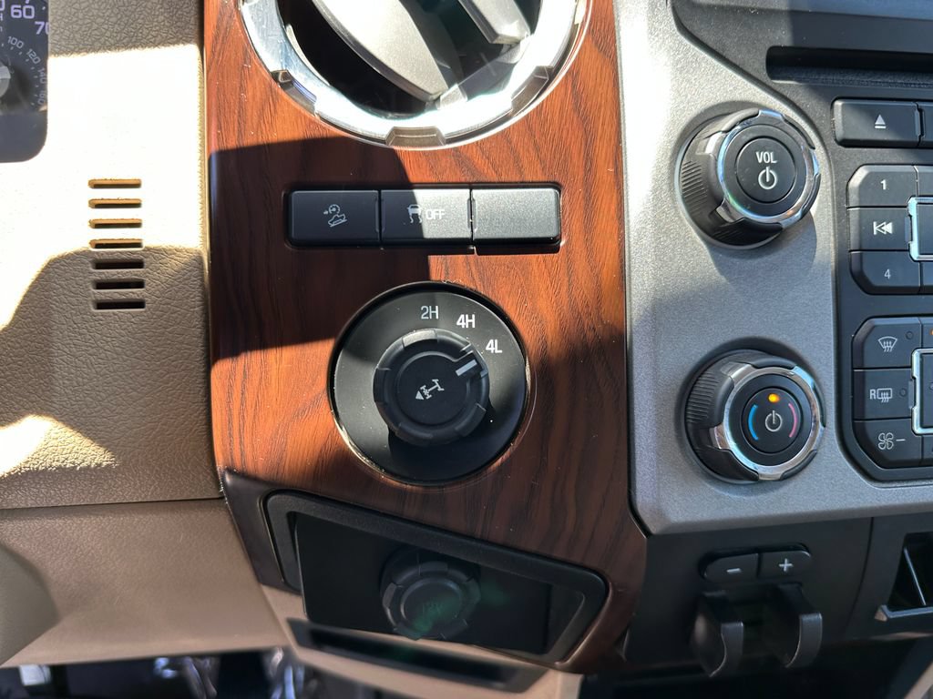 Used 2013 Ford F350 Lariat w/ Lariat Interior Pkg AWD/4WD image 19