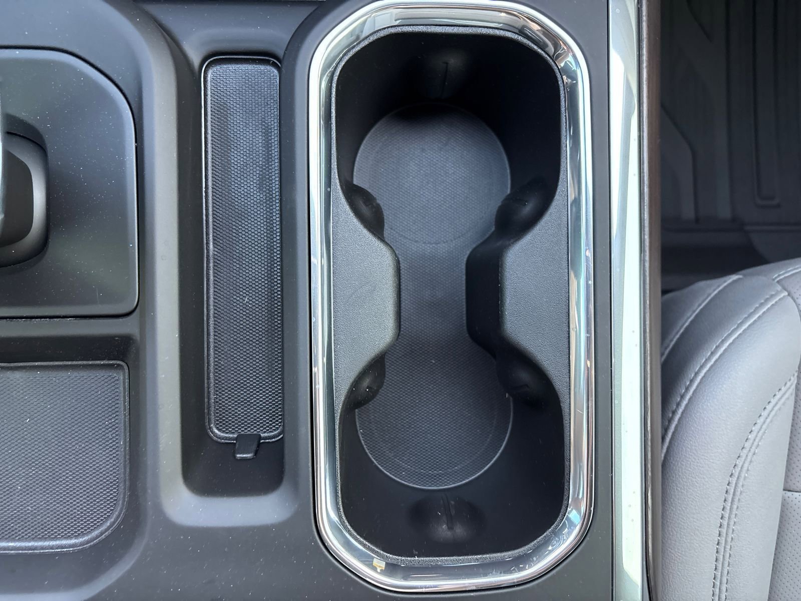 New 2026 GMC Sierra 1500 SLT w/ SLT Premium Plus Package image 13