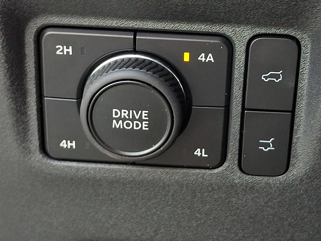 Used 2025 Ford Expedition Platinum AWD/4WD image 26