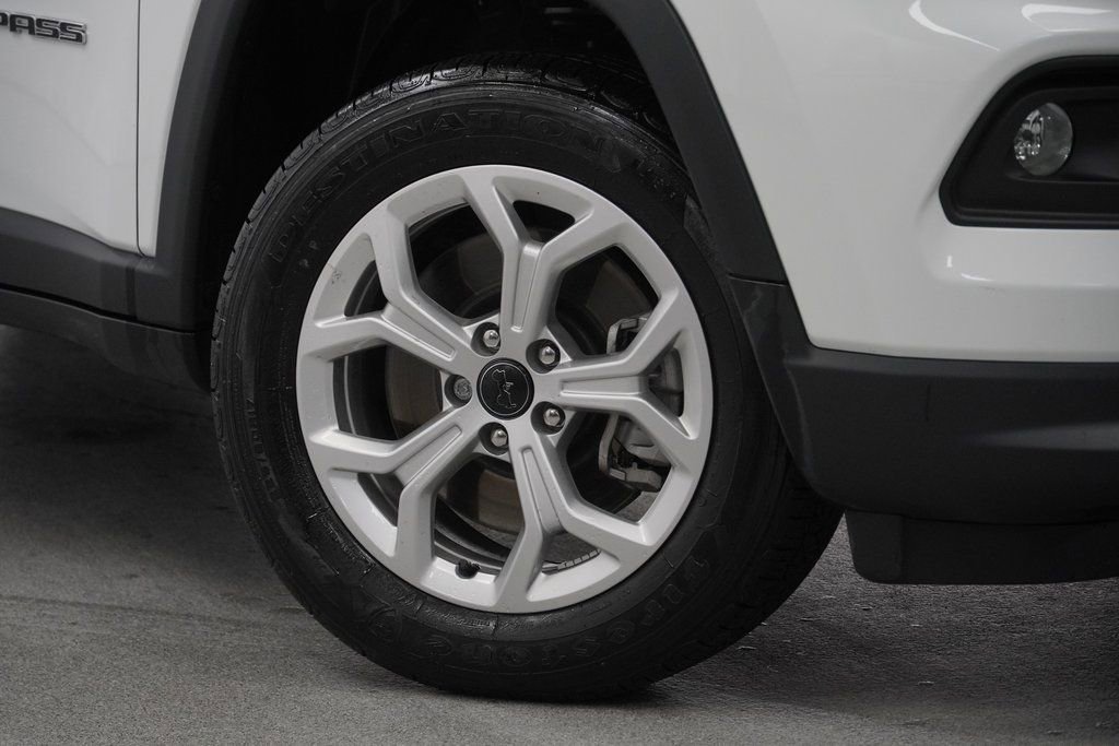 Certified 2025 Jeep Compass Latitude video 4