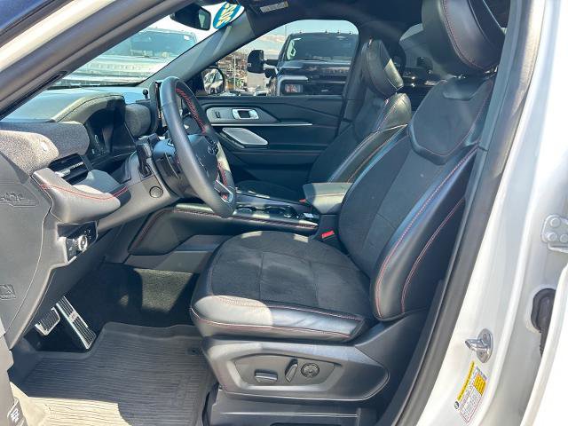 Certified 2025 Ford Explorer ST image 9