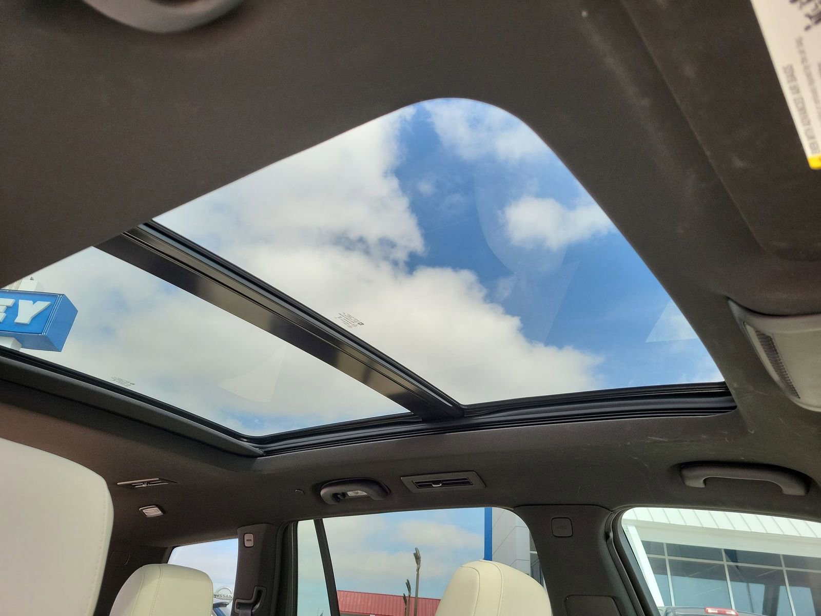 Certified 2024 Cadillac XT6 Sport w/ Technology Package image 19